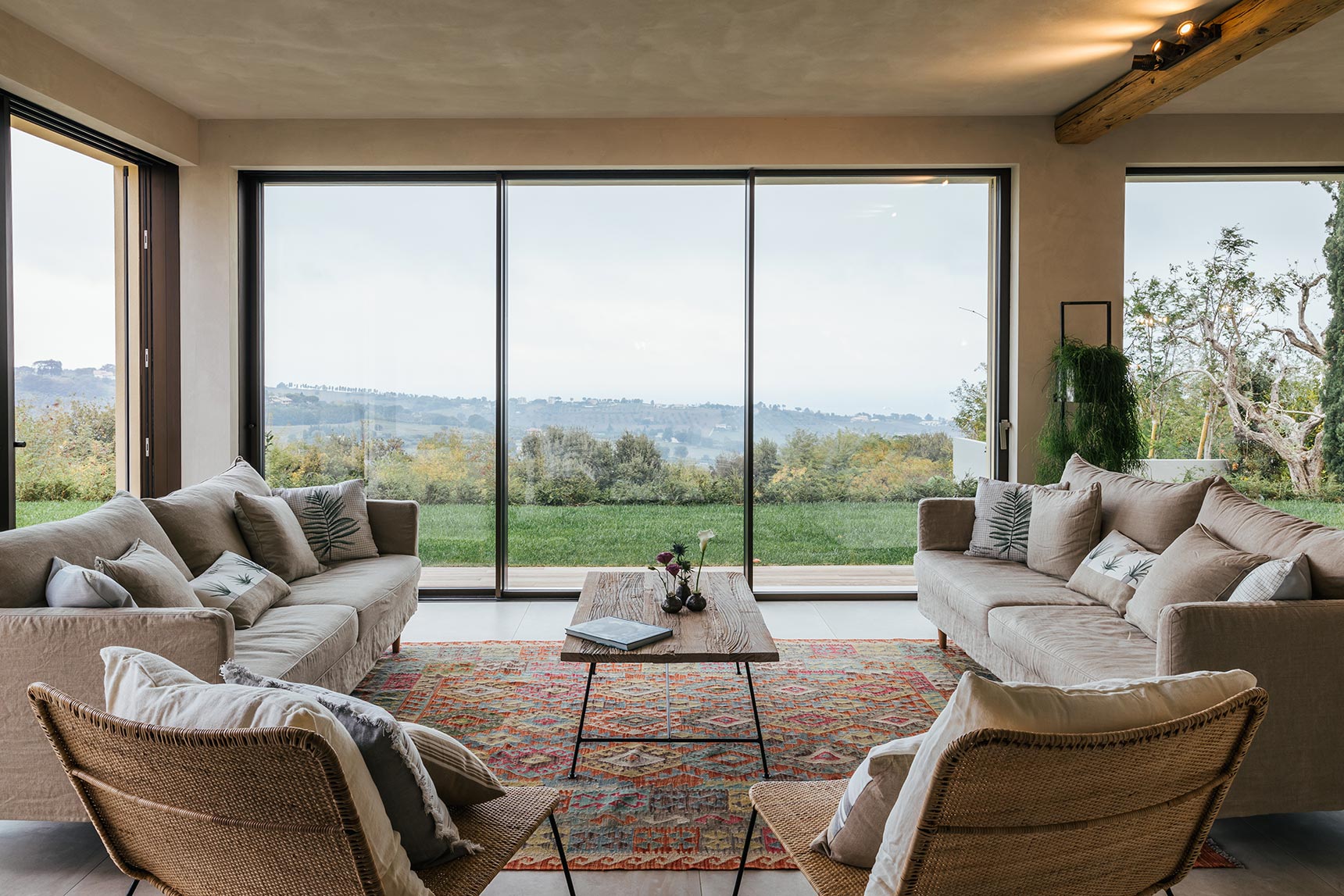 Ground-floor-open-plan-lounge_Villa-Olivo_Photo-credit-Andrea-Volpini